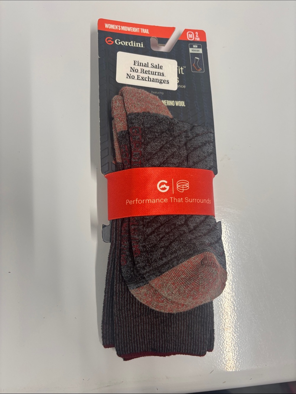 Gordini Women's 2 pair pack crew midweight size medium red and grey NWT